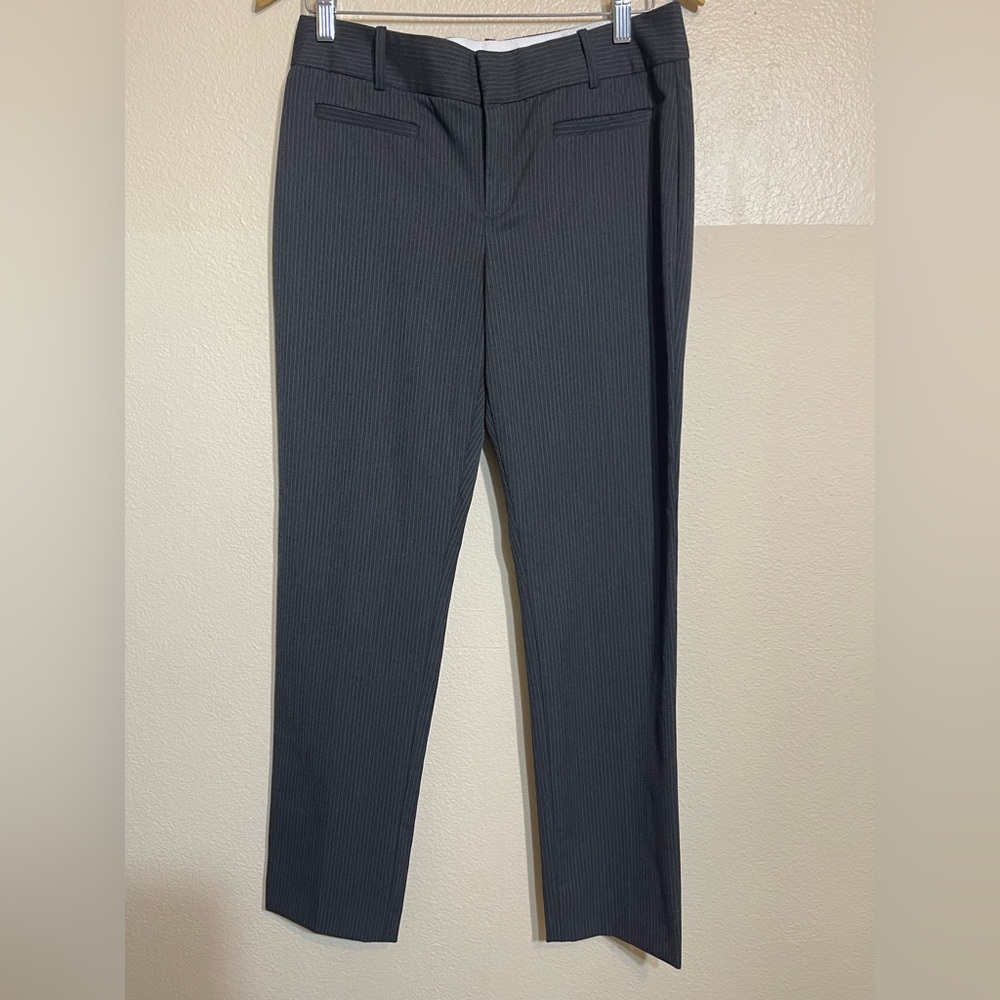Calvin Klein Women’s black and Grey Pinstripe Pants size 6